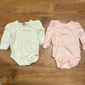 Baby gap puffed sleeve bodysuit